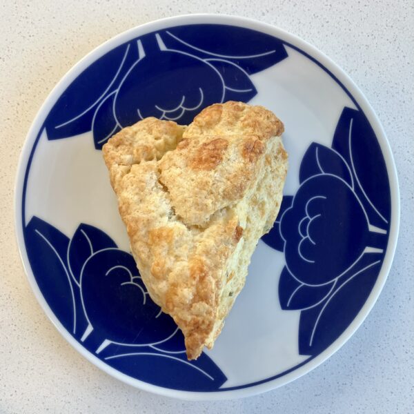 05 - Cheddar Chive Scone